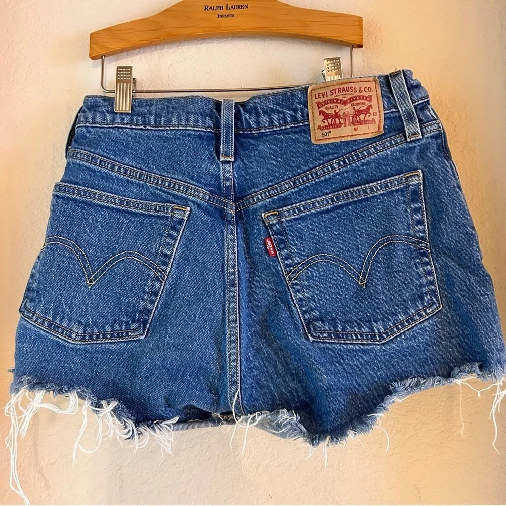 Levis good women’s